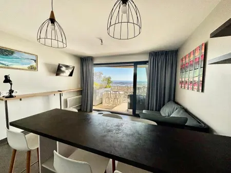 Appartement 2 chambres, balcon, piscine chauffée, accès plage, animaux admis, parking - Photo 13