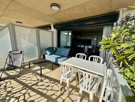 Appartement 2 chambres, balcon, piscine chauffée, accès plage, animaux admis, parking - Photo 16