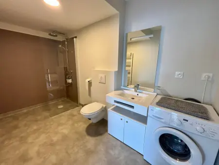 Appartement PMR 2 Chambres, Face Plage, Piscine, Balcon, Pour 6 Personnes, Animaux Admis - Photo 8