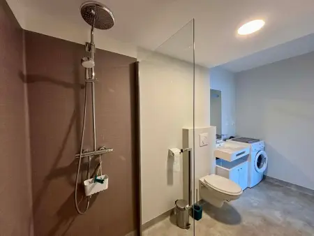 Appartement PMR 2 Chambres, Face Plage, Piscine, Balcon, Pour 6 Personnes, Animaux Admis - Photo 9