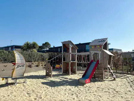 Mobil-home confort 6 pers, 3 ch, pisc chauffée, à 200m plage Jullouville - Photo 17