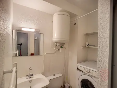 Charmant F2 avec Balcons, Proche Thermes, Animaux Acceptés, Wifi, Ascenseur, Parking Gratuit - Photo 4