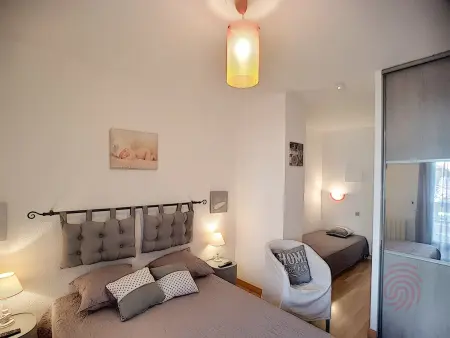 Charmant F2 avec Balcons, Proche Thermes, Animaux Acceptés, Wifi, Ascenseur, Parking Gratuit - Photo 8