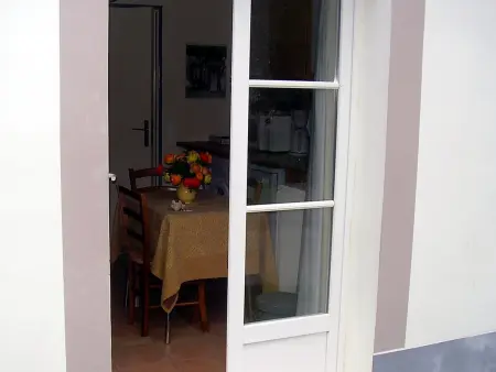 Maison paisible près de la côte à Locmaria, animaux admis - Photo 3