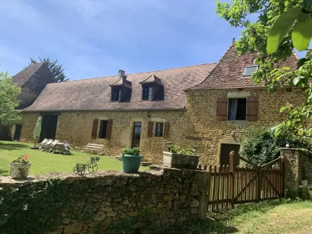 Maison spacieuse avec piscine privée et animaux acceptés - Photo 1