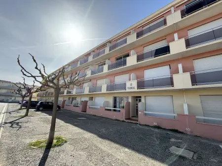 Appartement Climatisé 2 Pièces, Terrasse, Proche Plage et Commerces, 4 Couchages - Port-la-Nouvelle - Photo 9