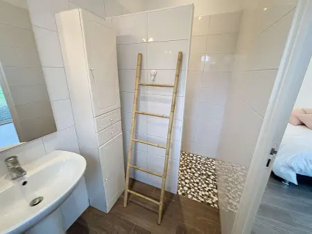 Grande maison près plage Carolles, 5 chambres, jardin, parking, wifi gratuit – 10 pers. - Photo 21