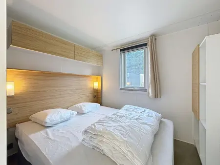 Mobil-home tout confort près de la plage avec piscine chauffée, 3 chambres, terrasse et parking - Photo 6