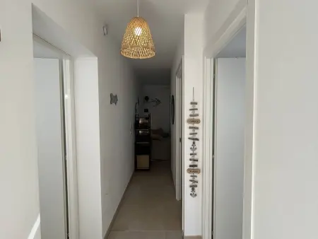 Appartement au bord de mer avec piscine chauffée - Climatisé, WiFi, et proche plage - Photo 9