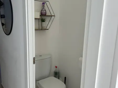 Appartement au bord de mer avec piscine chauffée - Climatisé, WiFi, et proche plage - Photo 13
