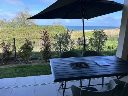 Appartement au bord de mer avec piscine chauffée - Climatisé, WiFi, et proche plage - Photo 14