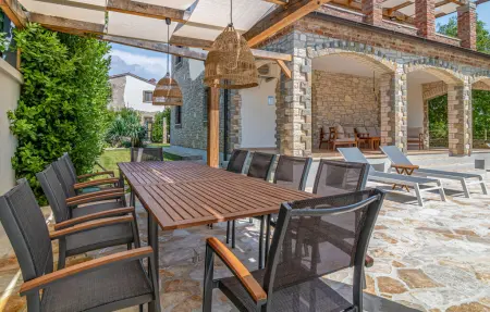 Maison 8 personnes à Cabrunici - Photo 2