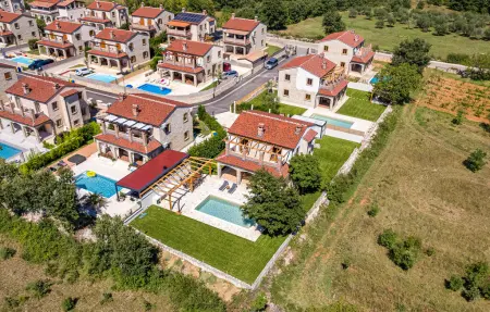 Maison 8 personnes à Cabrunici - Photo 8