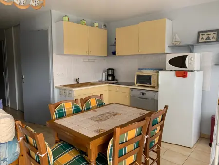 Appartement proche plage, 2 chambres, balcon, garage - Photo 2