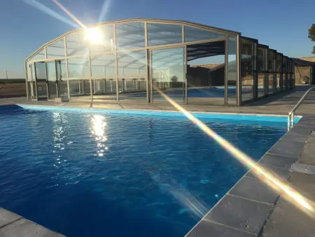 Chalet en bois 3 chambres dans domaine sécurisé avec piscine chauffée - Photo 25