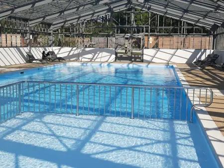 Chalet 2 chambres sur domaine sécurisé avec piscine couverte. - Photo 19
