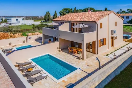 Villa Bella, Villa familiale avec piscine, bien-être - Photo 15