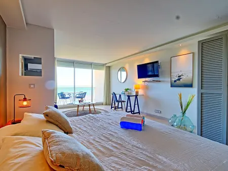 Spacieux Studio avec Vue et Piscine à Mont Vernon - Photo 9