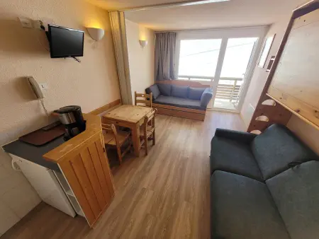 Charmant studio divisible avec balcon et accès pistes, cœur station - Photo 3