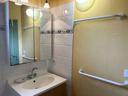 Maison familiale confortable, 4 couchages, près des plages et commerces, jardin et wifi inclus - Photo 15