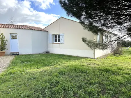 Maison familiale confortable, 4 couchages, près des plages et commerces, jardin et wifi inclus - Photo 17