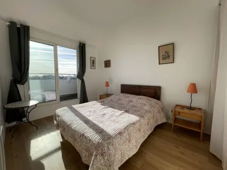 Appartement avec vue sur mer, proche plage, terrasse et parking à Perros-Guirec - Photo 5