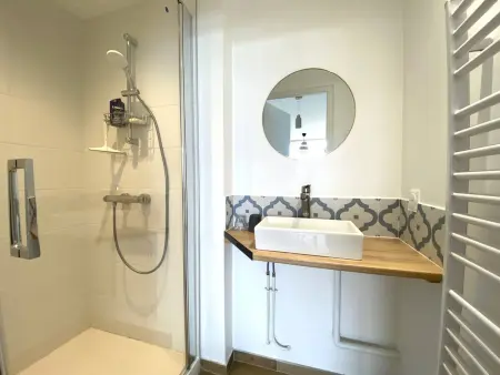 Appartement avec vue sur mer, proche plage, terrasse et parking à Perros-Guirec - Photo 7