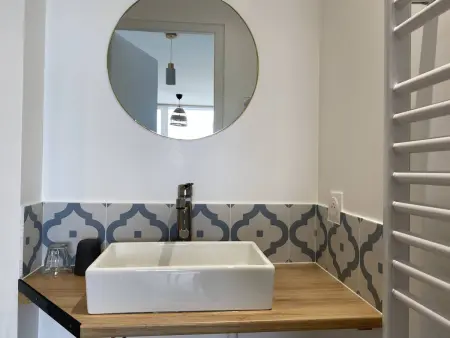 Appartement avec vue sur mer, proche plage, terrasse et parking à Perros-Guirec - Photo 8