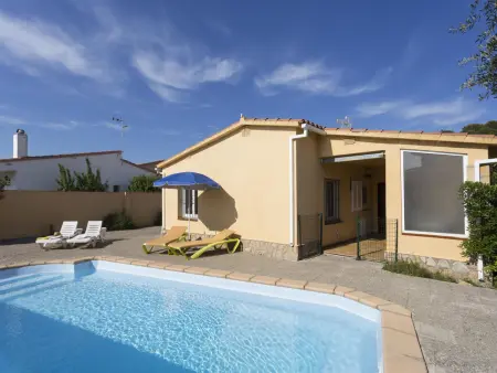 Maison piscine privée, 300m plage, L'Escala, Gite 8 personnes à L'Escala - Photo 3