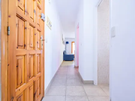 Appartement Familial avec Climatisation et Parking Proche Plage - Photo 6