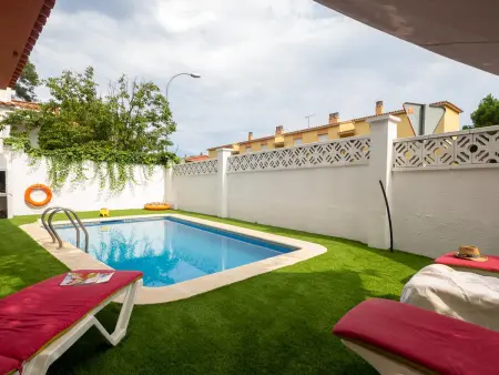Maison Familiale à 250m Plage, Piscine Privée, Clim, WiFi - Photo 3