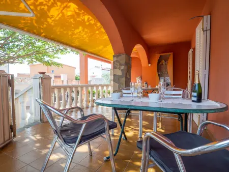 Maison Familiale à 250m Plage, Piscine Privée, Clim, WiFi - Photo 5