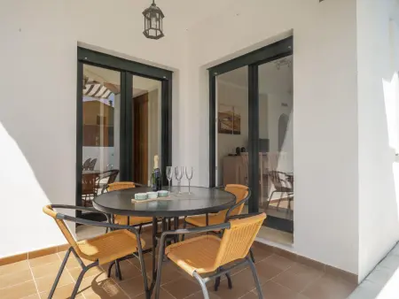 Maison de plain-pied avec piscine privée, 1500m de la plage, climatisation, Wi-Fi et parking inclus - Photo 4