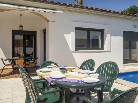 Maison de plain-pied avec piscine privée, 1500m de la plage, climatisation, Wi-Fi et parking inclus - Photo 5