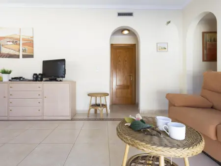 Maison de plain-pied avec piscine privée, 1500m de la plage, climatisation, Wi-Fi et parking inclus - Photo 13