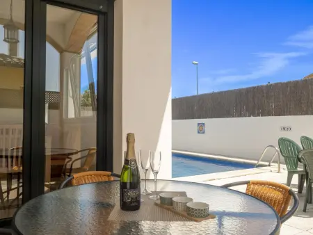 Maison de plain-pied avec piscine privée, 1500m de la plage, climatisation, Wi-Fi et parking inclus - Photo 29