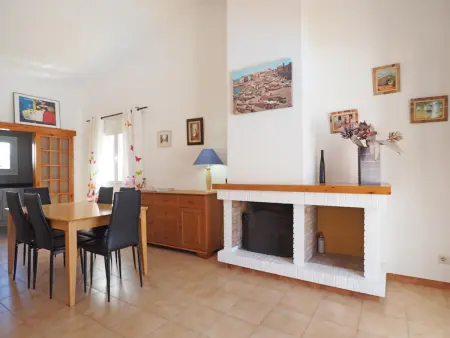 Maison avec Piscine Privée à L'Escala, Gite 4 personnes à L'Escala - Photo 3