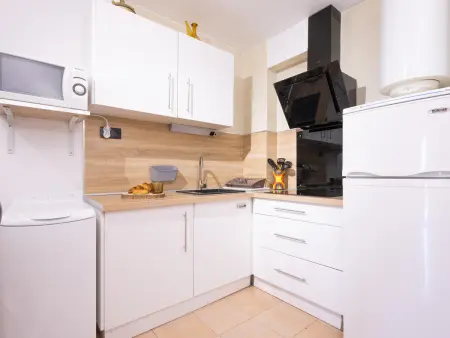 Appartement confortable avec climatisation et terrasse - Photo 7