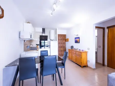 Appartement confortable avec climatisation et terrasse - Photo 11