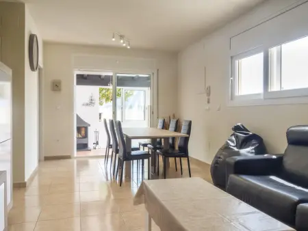 Maison mitoyenne avec piscine privée et Wi-Fi, Gite 6 personnes à L'Escala - Photo 8