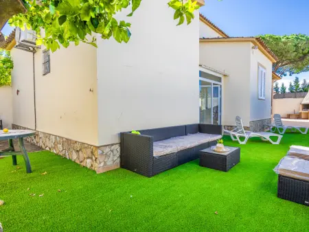 Maison familiale avec Wi-Fi et climatisation, proche plage - Photo 3