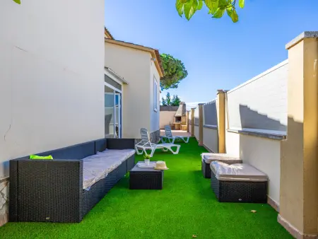 Maison familiale avec Wi-Fi et climatisation, proche plage - Photo 4