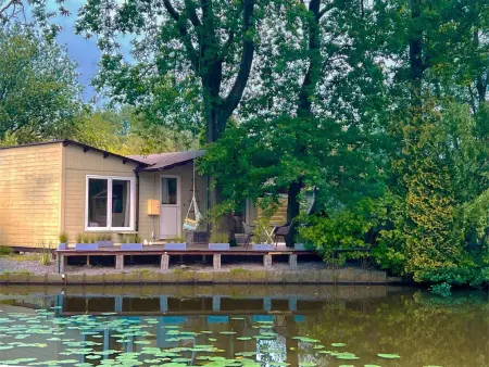 Charlies Chalet, Chalet avec terrasse au bord de l'eau - Photo 9