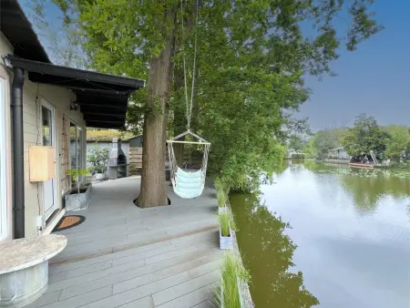 Charlies Chalet, Chalet avec terrasse au bord de l'eau - Photo 29