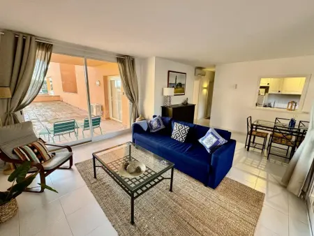 Spacieux rez-de-chaussée avec jardin privé, piscine, parking et proche plage de Pals - Photo 3