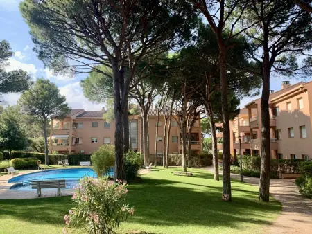 Spacieux rez-de-chaussée avec jardin privé, piscine, parking et proche plage de Pals - Photo 15