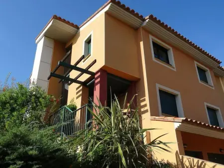 Maison exclusive Mont-roig avec piscine commune, climatisation, parking - Photo 3