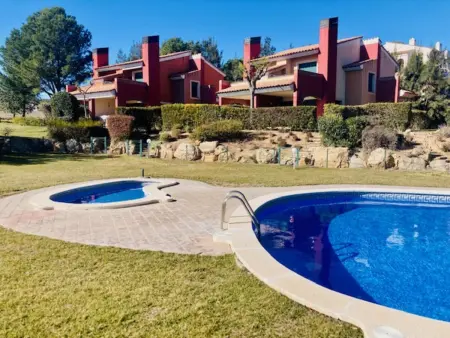 Maison exclusive Mont-roig avec piscine commune, climatisation, parking - Photo 5