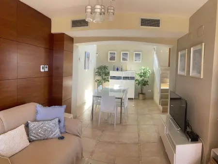 Maison exclusive Mont-roig avec piscine commune, climatisation, parking - Photo 9