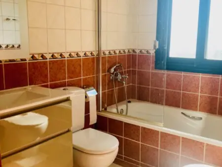 Maison exclusive Mont-roig avec piscine commune, climatisation, parking - Photo 17
